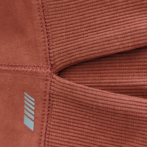 Amazon Essentials Rust/Orange Long Sleeve Terry Funnelneck Top NWT - Picture 7 of 10